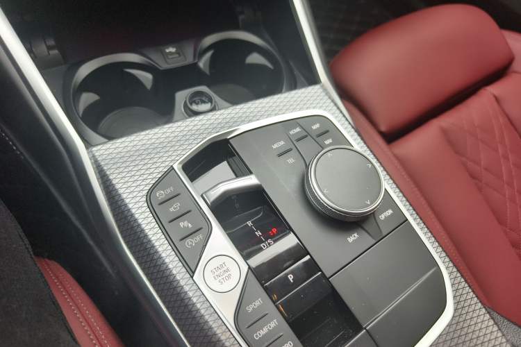 Used BMW 3 Series 2025 330Li M Sport Shadowline Package Gear Lever