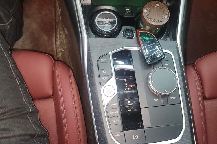 Used BMW 3 Series 2025 325Li M Sport Package Gear Lever