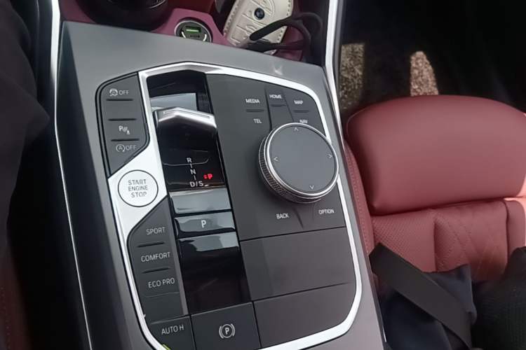 Used BMW 3 Series 2025 325i M Sport Package Gear Lever