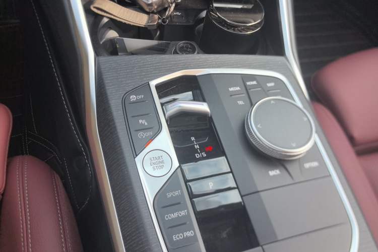 Used BMW 3 Series 2025 325Li M Sport Package Gear Lever