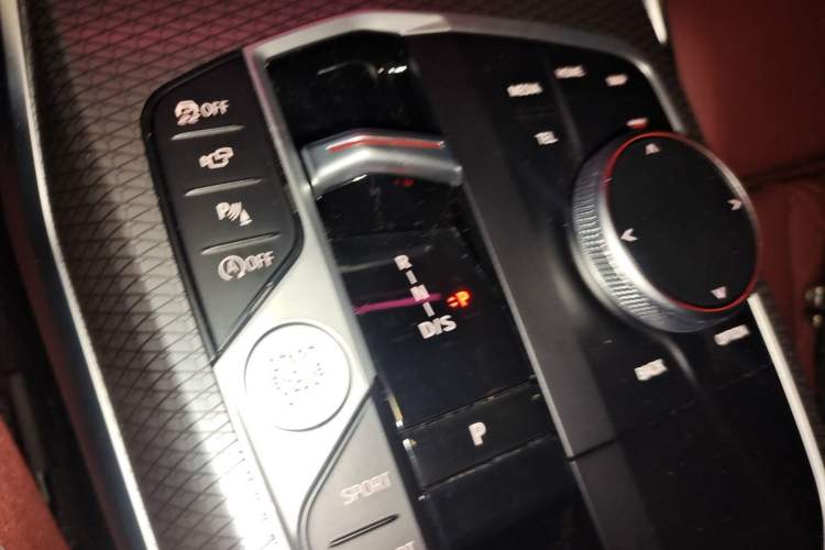 Used BMW 3 Series 2025 330Li Luxury Edition M Sport Night Edition Package Gear Lever
