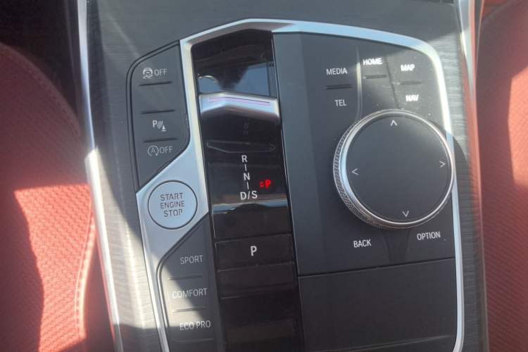 Used BMW 3 Series 2025 325Li M Sport Package Gear Lever