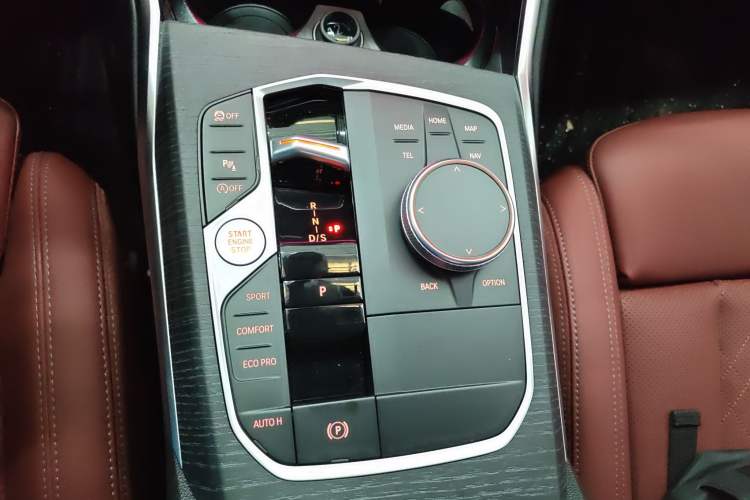 Used BMW 3 Series 2025 325Li M Sport Package Gear Lever