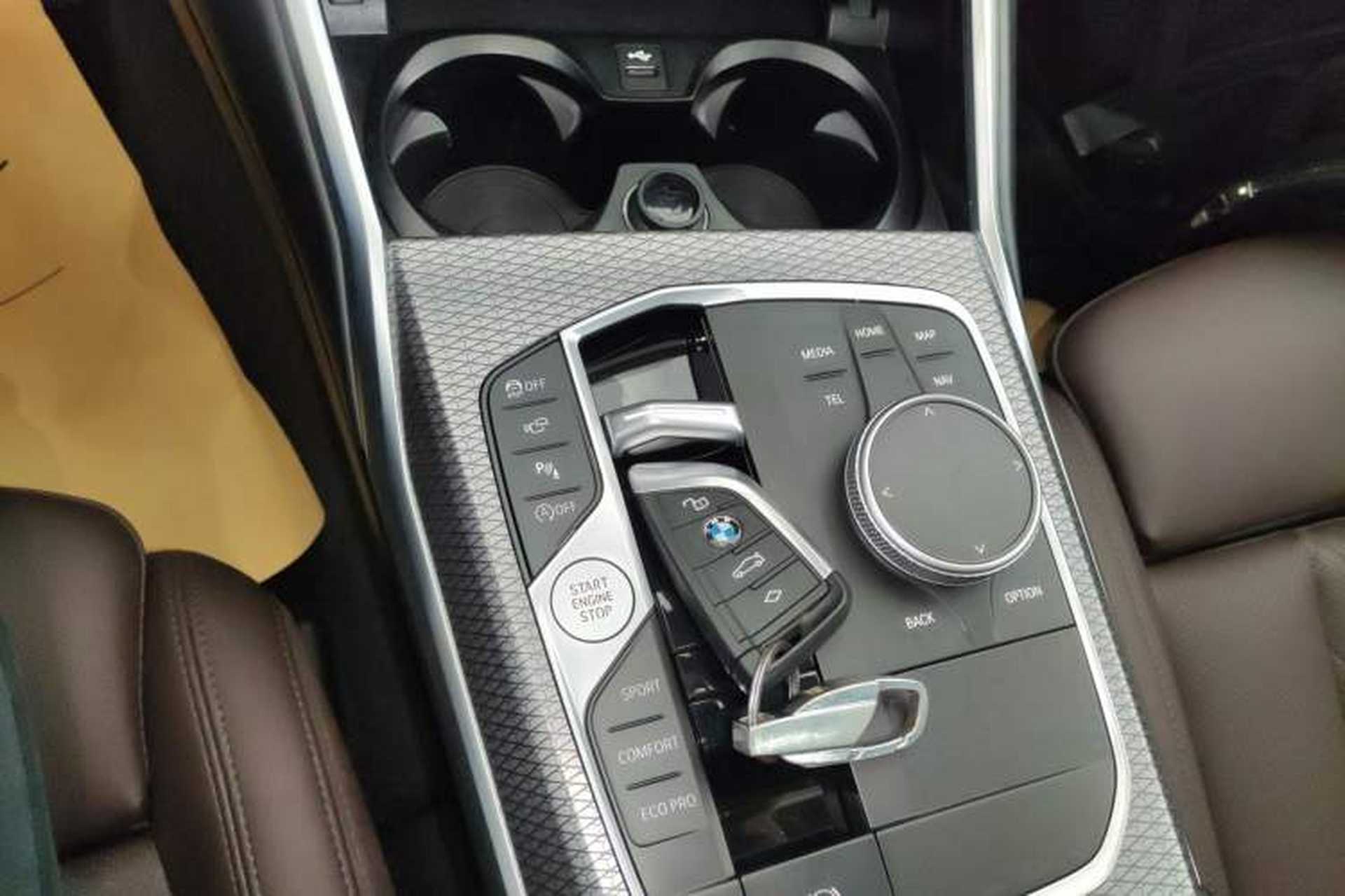 Used BMW 3 Series 2025 330Li M Sport Shadowline Package Gear Lever