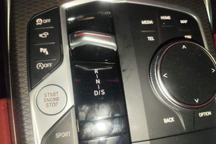 Used BMW 3 Series 2025 330Li M Sport Shadowline Package Gear Lever