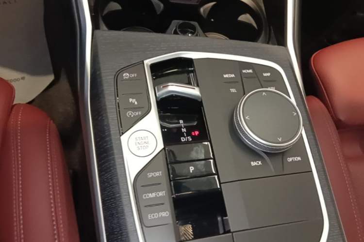 Used BMW 3 Series 2025 325Li M Sport Package Gear Lever