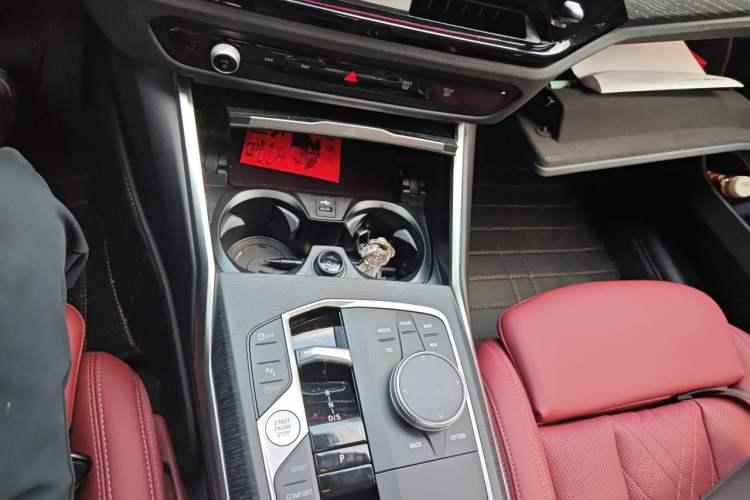 Used BMW 3 Series 2025 325Li M Sport Package Gear Lever