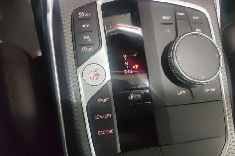 Used BMW 3 Series 2025 330i M Sport Night Edition Package Gear Lever