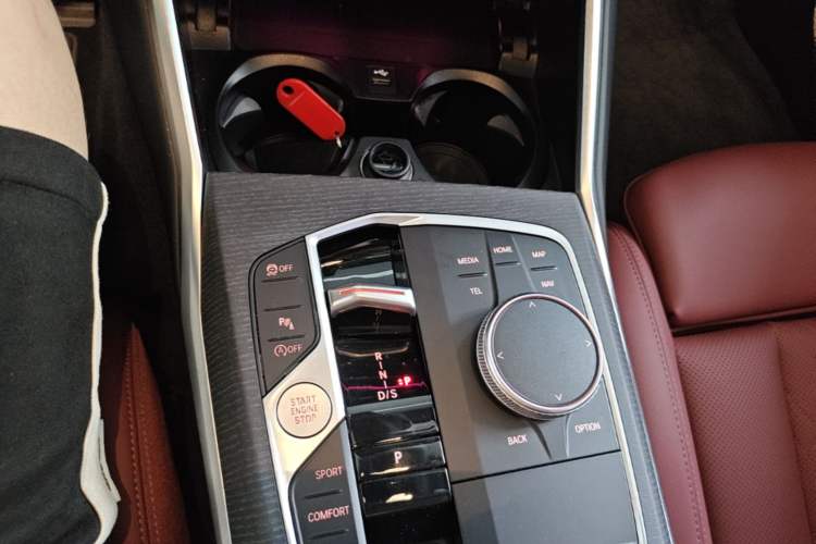 Used BMW 3 Series 2025 325Li M Sport Package Gear Lever