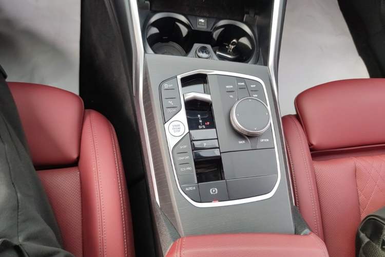 Used BMW 3 Series 2025 325Li M Sport Package Gear Lever