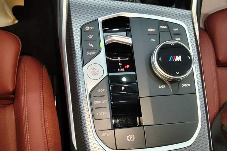 Used BMW 3 Series 2025 330Li M Sport Shadowline Package Gear Lever