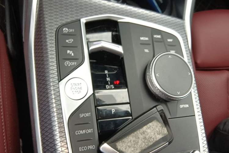 Used BMW 3 Series 2025 330Li M Sport Shadowline Package Gear Lever