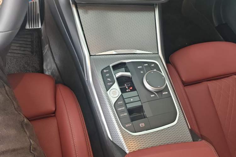 Used BMW 3 Series 2025 330Li M Sport Shadowline Package Gear Lever