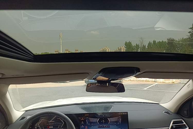 Used BMW 3 Series 2025 330Li M Sport Shadowline Package Headliner