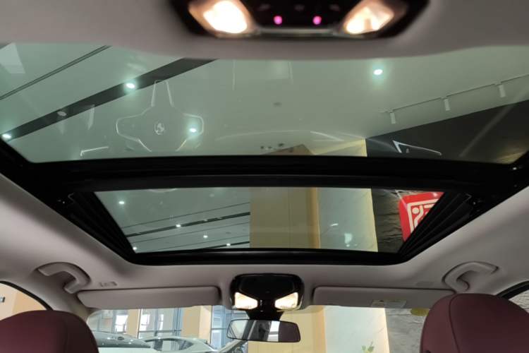 Used BMW 3 Series 2025 330Li M Sport Shadowline Package Headliner