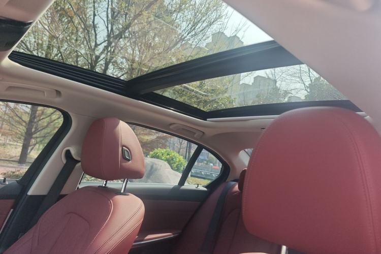 Used BMW 3 Series 2025 325Li M Sport Package Headliner