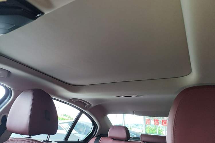 Used BMW 3 Series 2025 325i M Sport Package Headliner