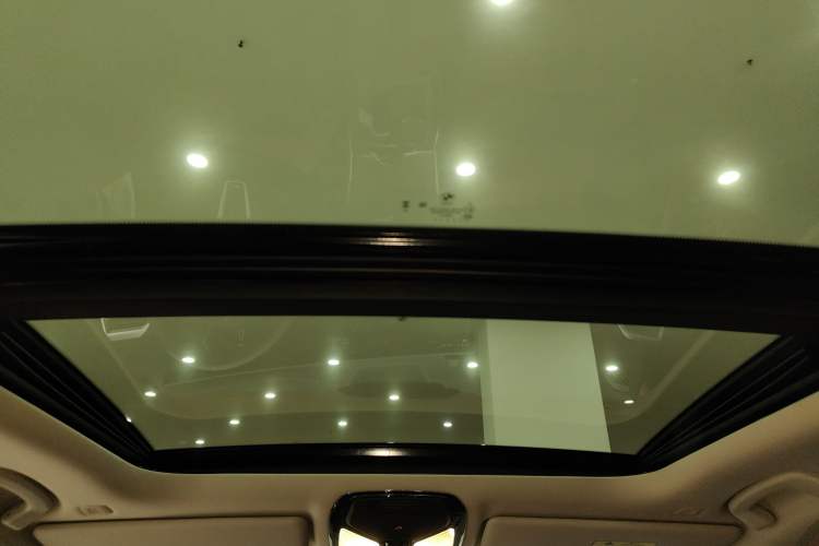 Used BMW 3 Series 2025 330Li M Sport Shadowline Package Headliner