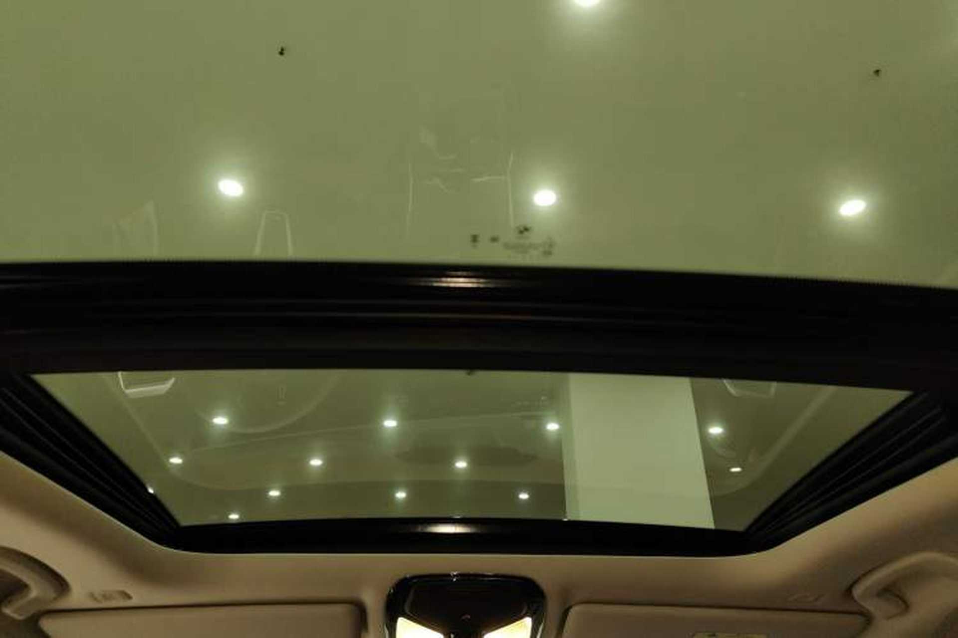Used BMW 3 Series 2025 330Li M Sport Shadowline Package Headliner