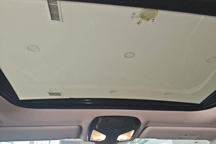 Used BMW 3 Series 2025 330Li M Sport Shadowline Package Headliner