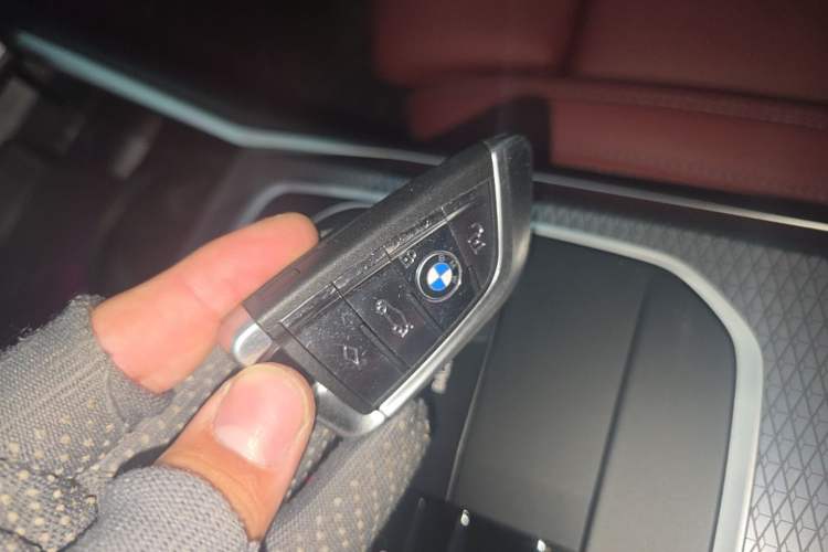 Used BMW 3 Series 2025 330Li M Sport Shadowline Package Interior 1