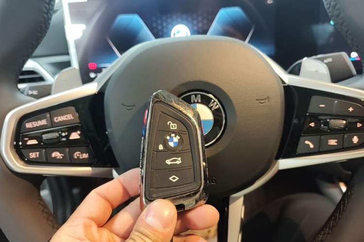 Used BMW 3 Series 2025 325i M Sport Package Interior 1