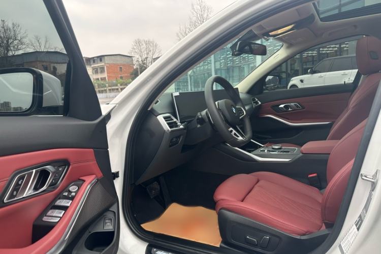 Used BMW 3 Series 2025 325Li M Sport Package Interior 1