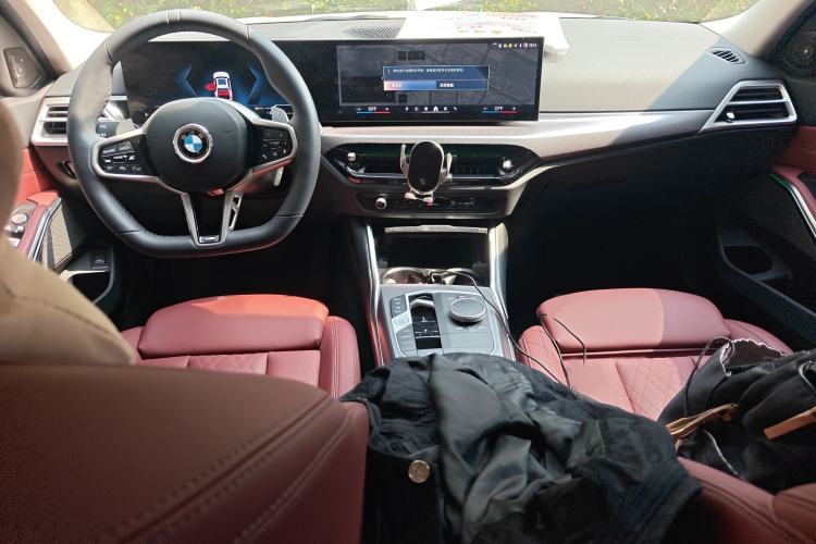 Used BMW 3 Series 2025 330Li M Sport Shadowline Package Interior 2