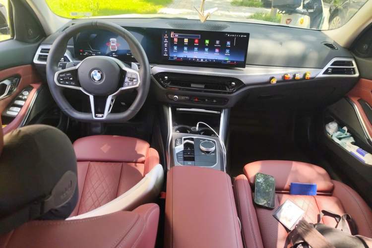 Used BMW 3 Series 2025 330Li M Sport Shadowline Package Interior 2