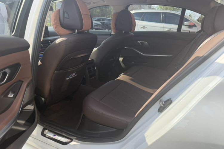 Used BMW 3 Series 2025 325Li M Sport Package Interior 3