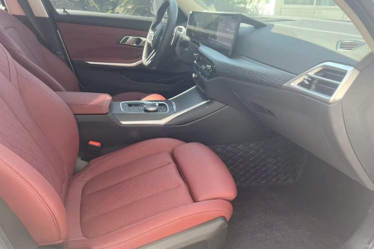 Used BMW 3 Series 2025 325Li M Sport Package Interior 3