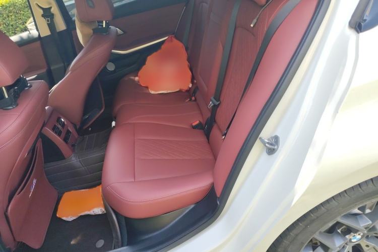 Used BMW 3 Series 2025 330Li M Sport Shadowline Package Interior 4