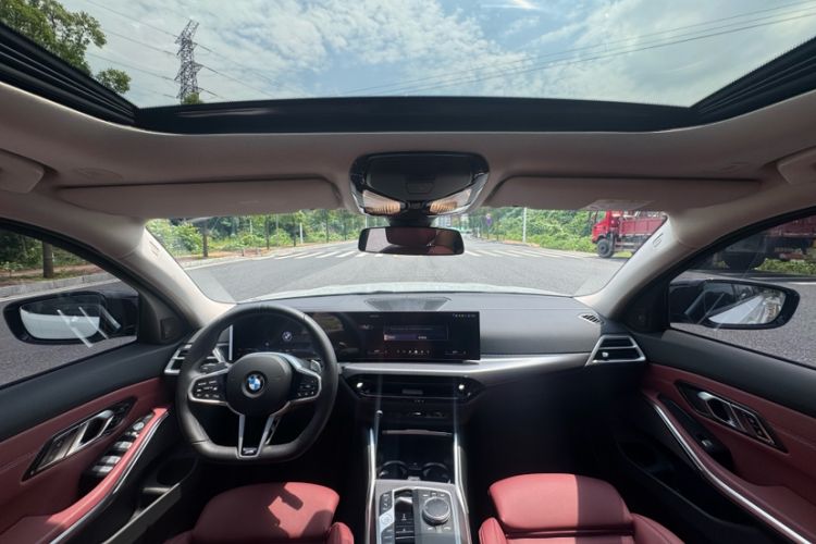 Used BMW 3 Series 2025 330Li M Sport Shadowline Package Interior 4