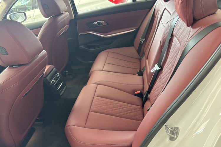Used BMW 3 Series 2025 325Li M Sport Package Interior 7