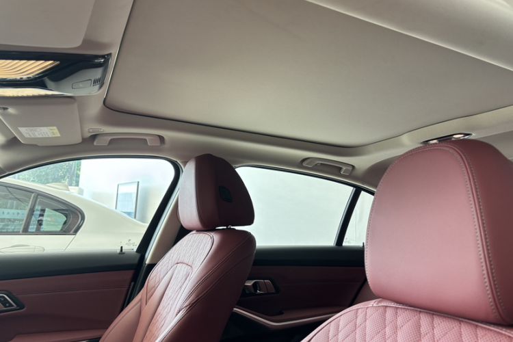 Used BMW 3 Series 2025 325Li M Sport Package Interior 9