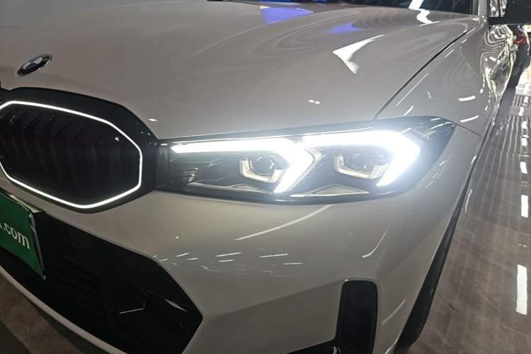Used BMW 3 Series 2025 330Li M Sport Shadowline Package Left Front Headlight
