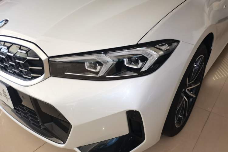 Used BMW 3 Series 2025 325Li M Sport Package Left Front Headlight