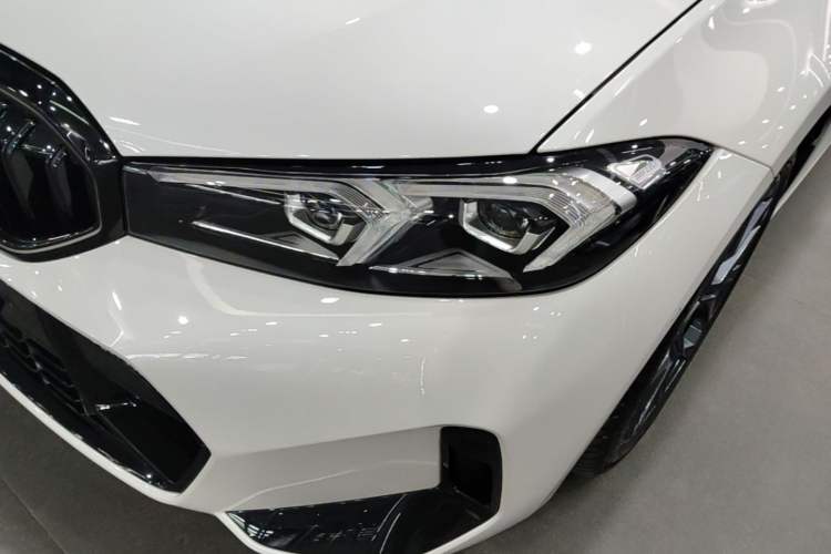 Used BMW 3 Series 2025 330i M Sport Night Edition Package Left Front Headlight