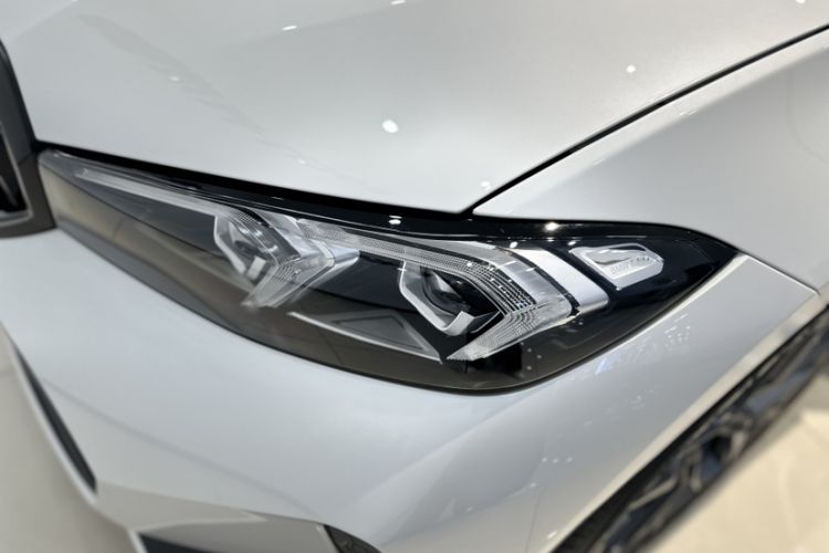 Used BMW 3 Series 2025 330Li M Sport Shadowline Package Left Front Headlight