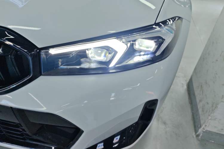 Used BMW 3 Series 2025 330Li M Sport Shadowline Package Left Front Headlight