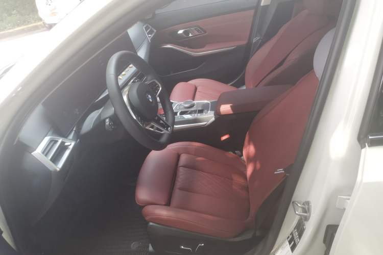 Used BMW 3 Series 2025 325Li M Sport Package Left Front Seat