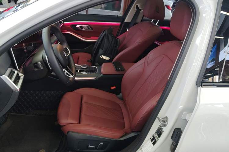 Used BMW 3 Series 2025 325Li M Sport Package Left Front Seat