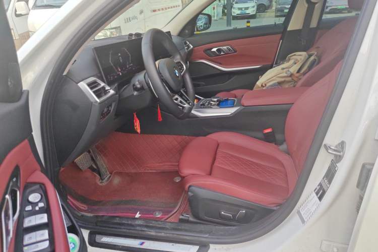 Used BMW 3 Series 2025 330Li M Sport Shadowline Package Left Front Seat