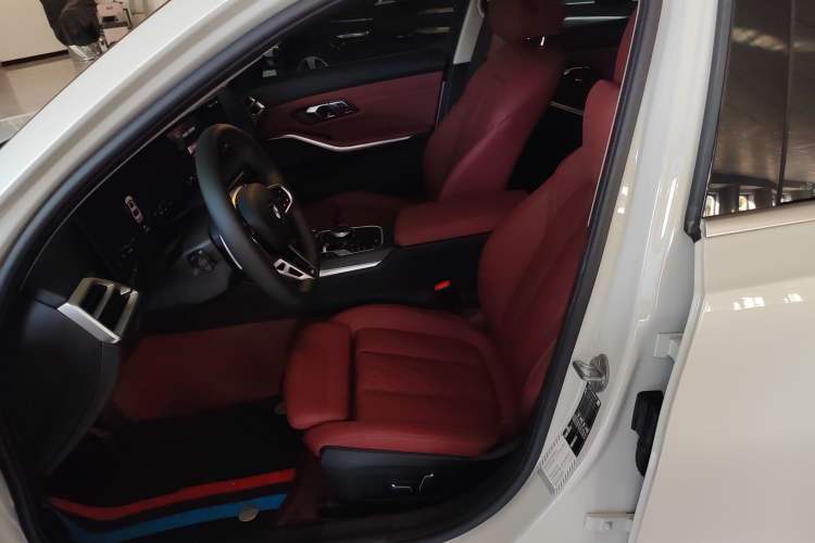 Used BMW 3 Series 2025 325Li M Sport Package Left Front Seat