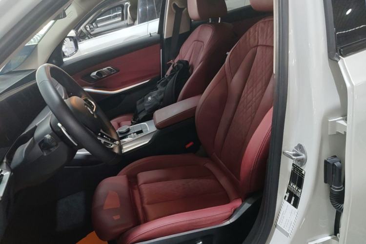 Used BMW 3 Series 2025 330Li M Sport Shadowline Package Left Front Seat