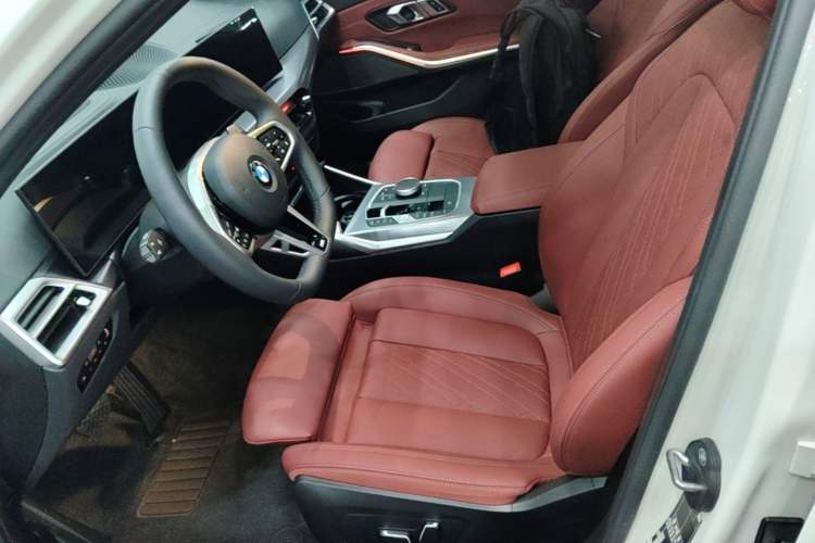 Used BMW 3 Series 2025 330i M Sport Night Edition Package Left Front Seat