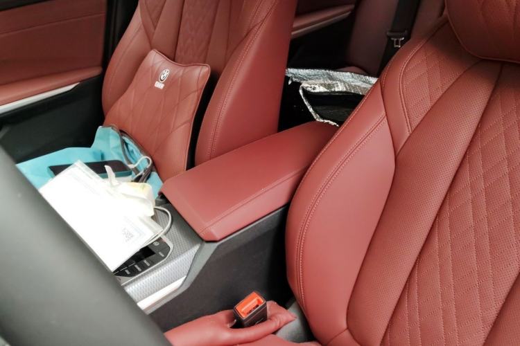 Used BMW 3 Series 2025 330Li M Sport Shadowline Package Left Front Seat
