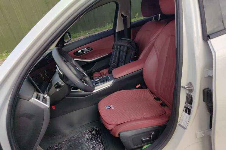 Used BMW 3 Series 2025 330Li M Sport Shadowline Package Left Front Seat