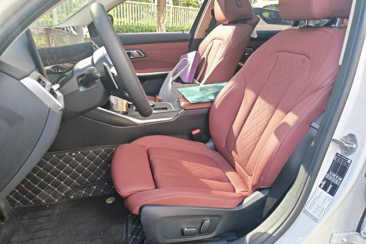 Used BMW 3 Series 2025 325Li M Sport Package Left Front Seat