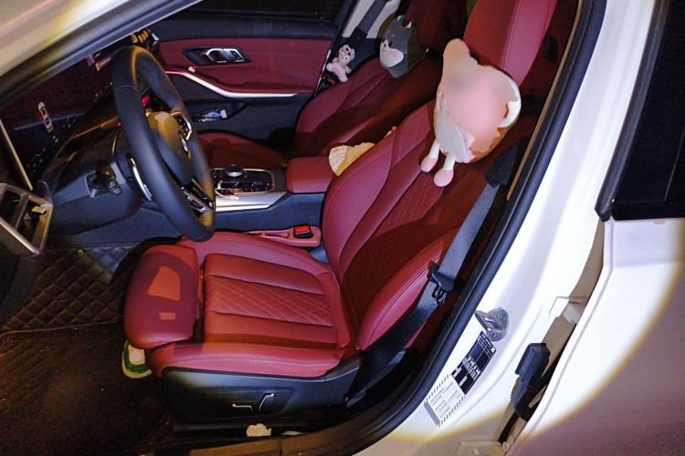 Used BMW 3 Series 2025 330Li M Sport Shadowline Package Left Front Seat